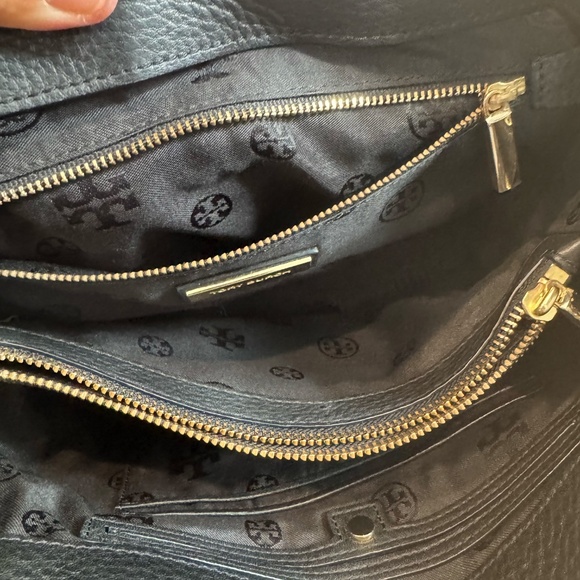 Tory Burch Marion Black Leather Flap Shoulder Bag with Chain Strap and Trim - Picture 3 of 5